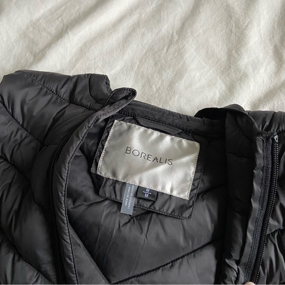 NWT Packable Jacket - Picture 3 of 7